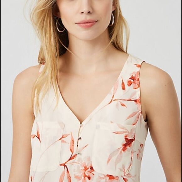 Le Chateau Floral Crêpe de Chine V-Neck Size Extra Small - Picture 12 of 12